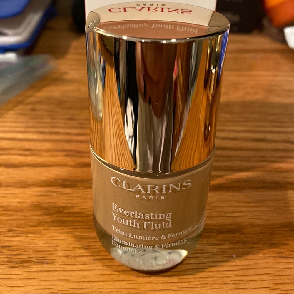 Clarins everlasting youth fluid